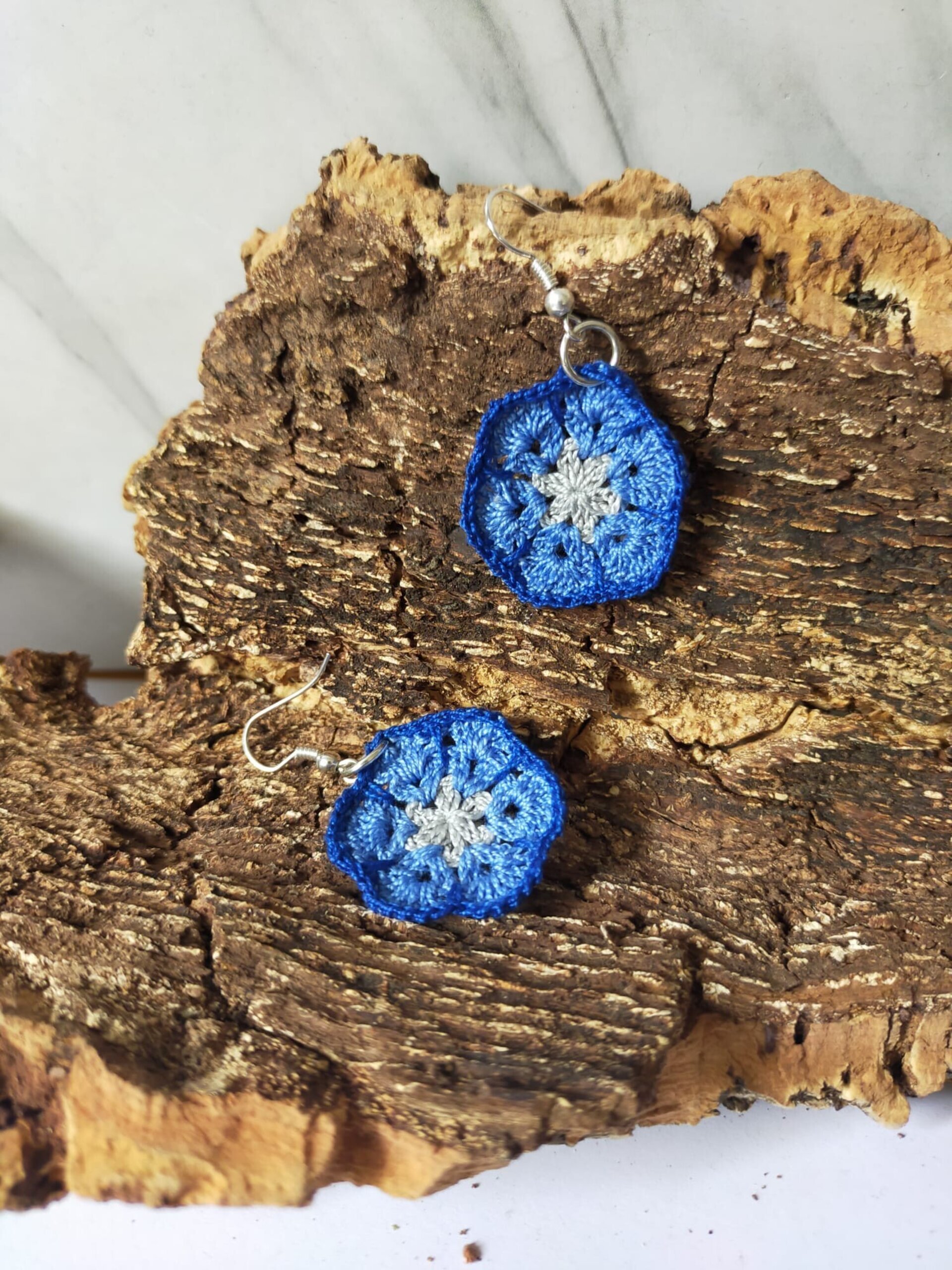 Pendientes Flor Africana de Micro-macramé - 4